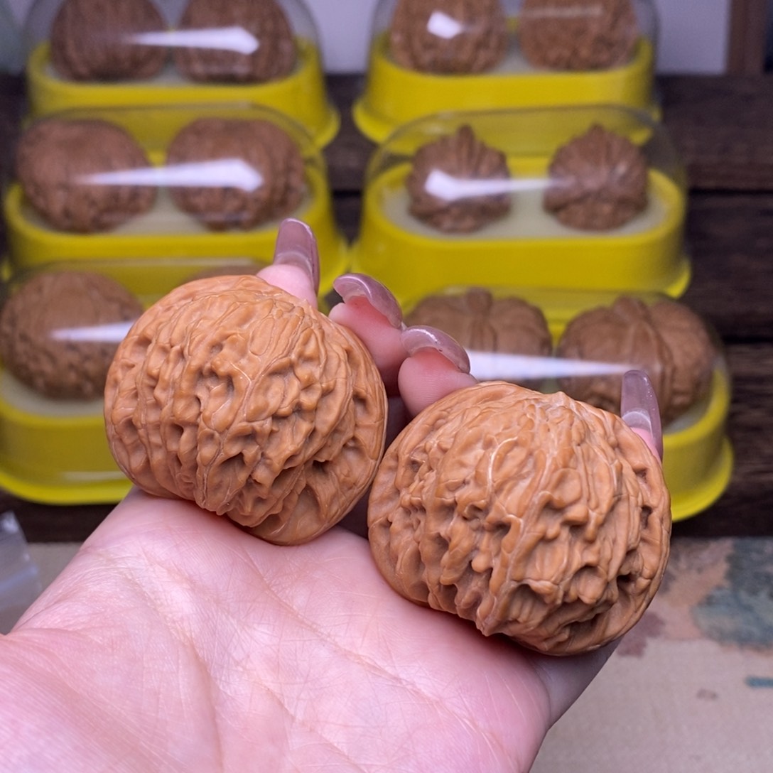 文玩核桃把件全品43尺磨盘山地红皮1617