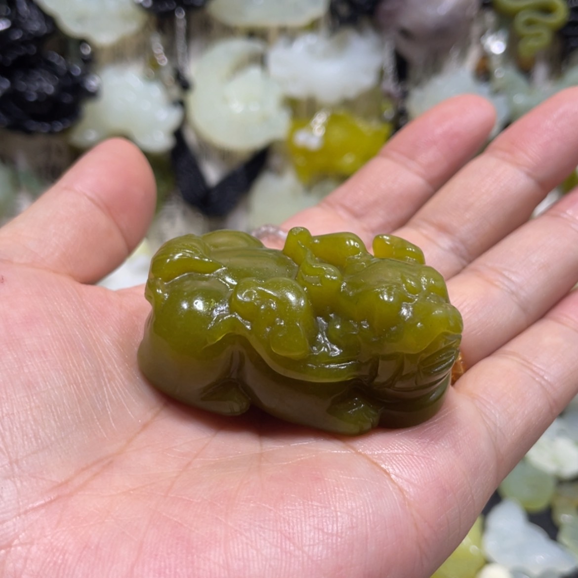 【闪购商品】岫玉颈饰未镶嵌68手把