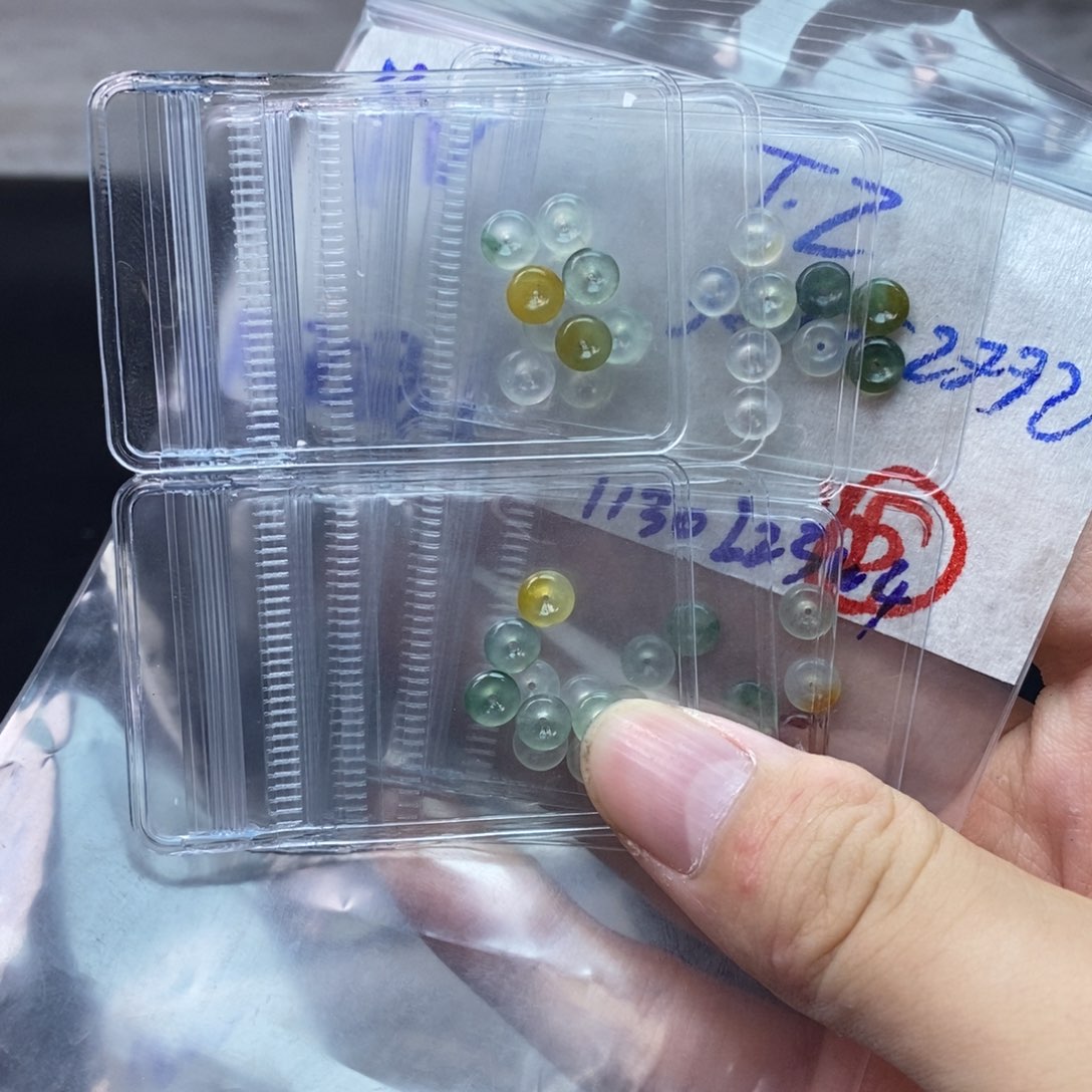 定制翡翠未镶嵌缅甸翡翠