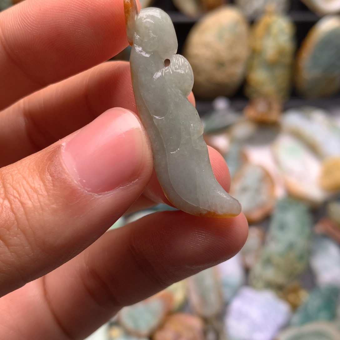 定制翡翠未镶嵌翡翠