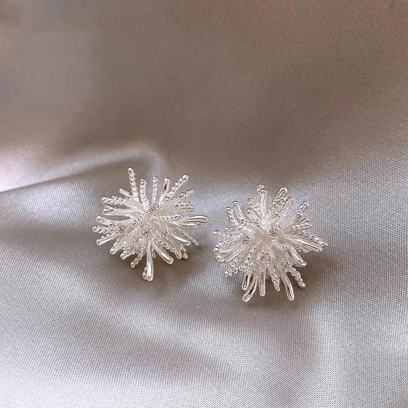 铜合金合成锆石耳饰 烟花银色手工气质轻奢百搭精致小巧耳钉