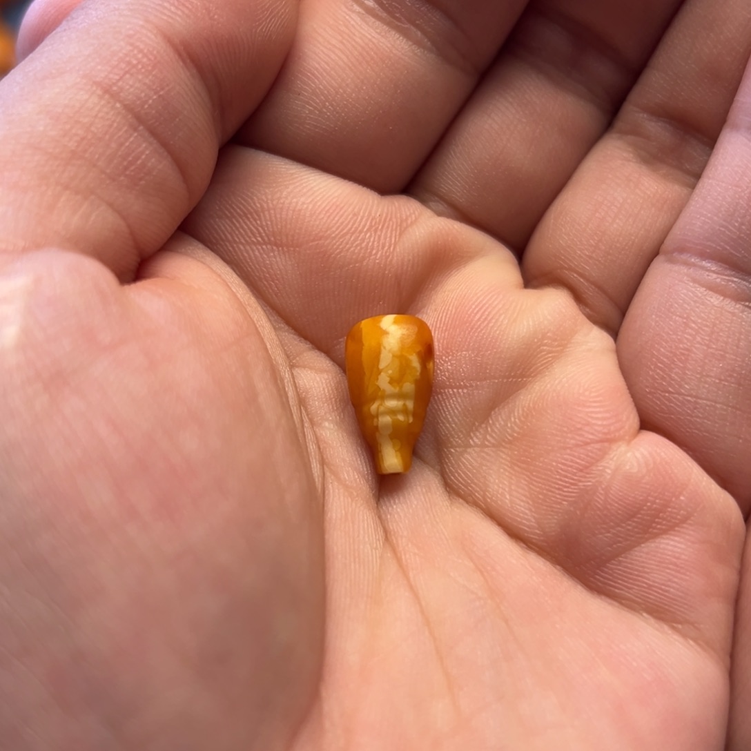 蜜蜡吊坠(不含链)未镶嵌