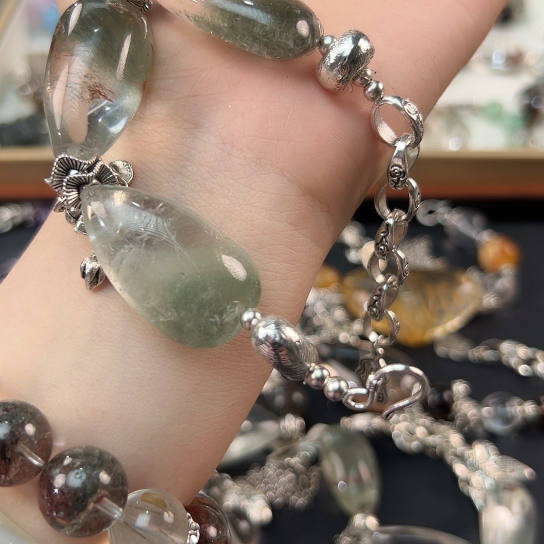 水晶手链合金w***窝手串