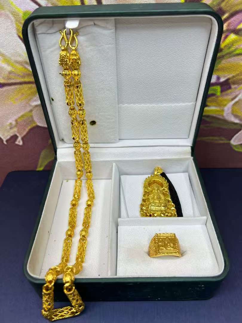 合金饰品【项链+吊坠+戒指】精美百搭经典金色霸气不掉色款潮流