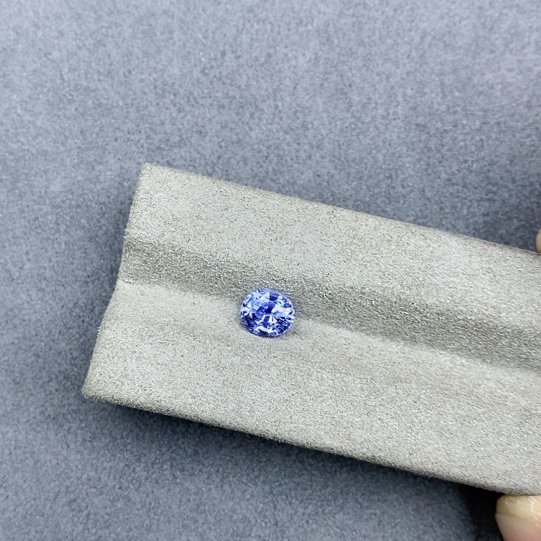 蓝宝石裸石未镶嵌1.32ct无烧蓝宝石