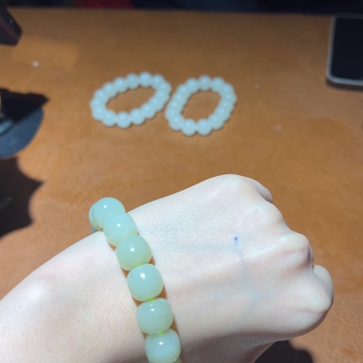 和田玉未镶嵌手链