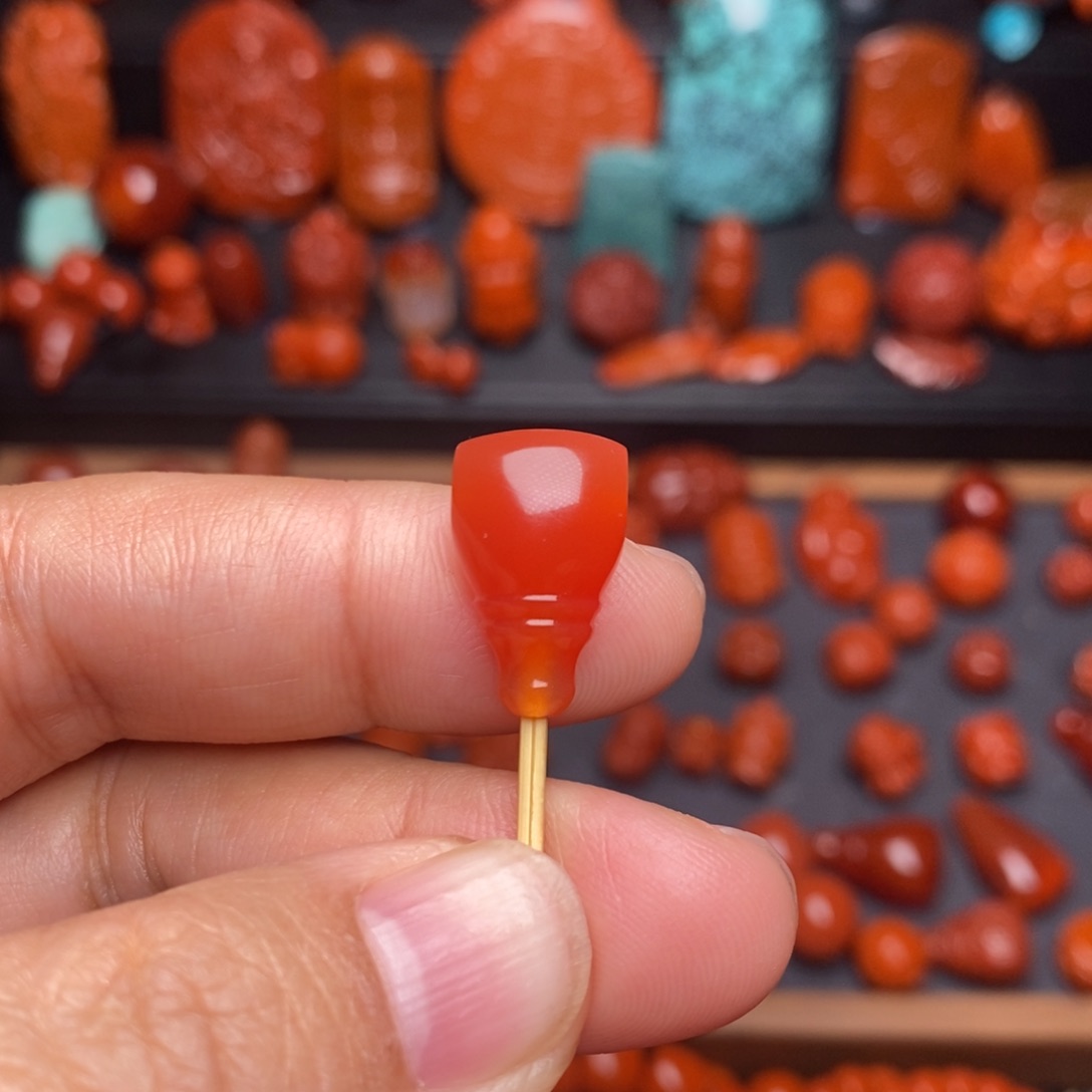 南红玛瑙配饰未镶嵌保山冰红三通卡10.4