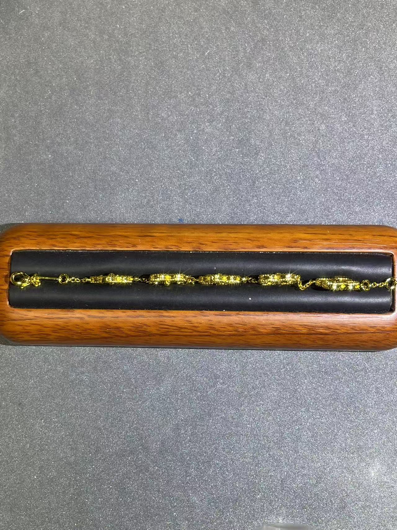 a1808黄色四叶草手链多样性发货