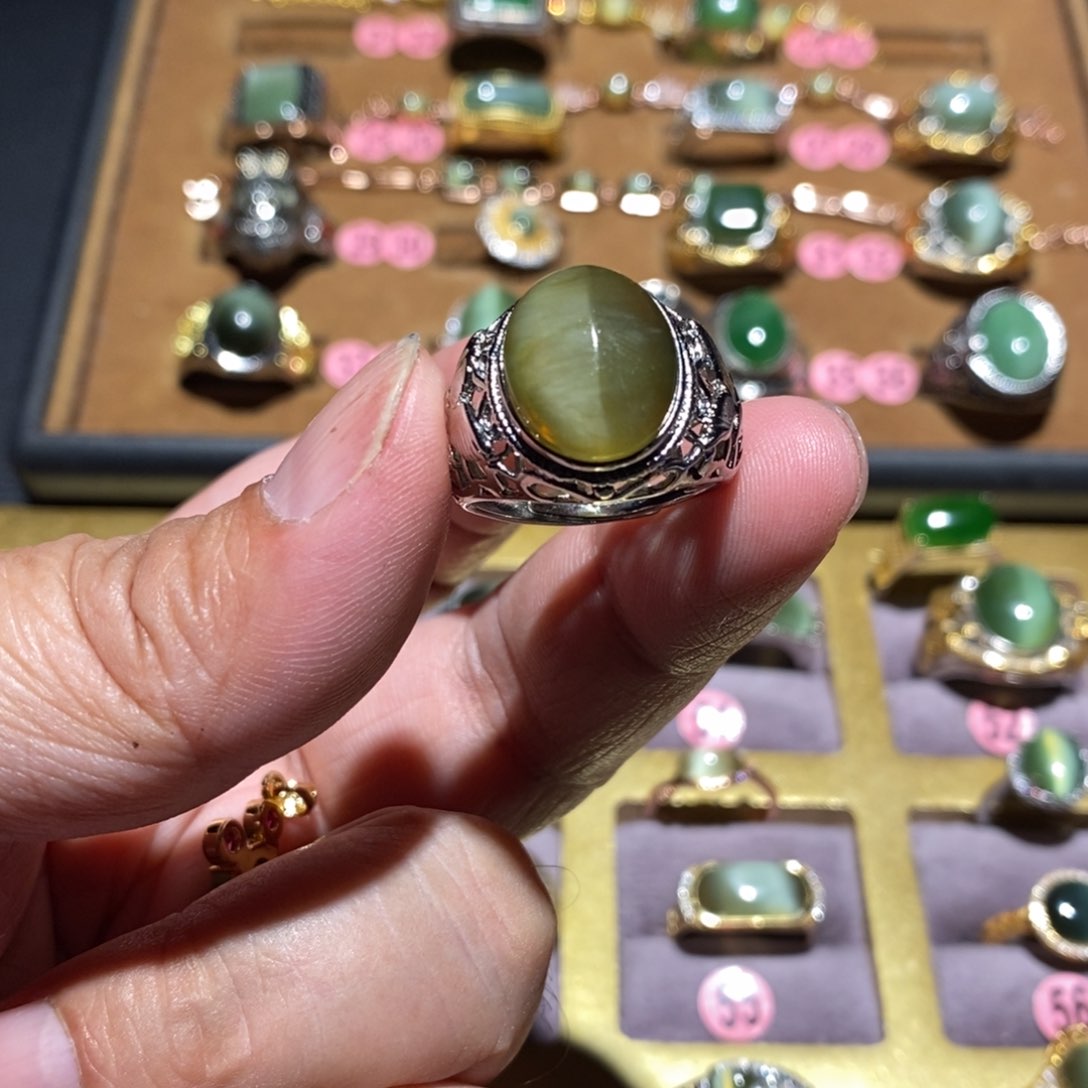 和田玉（碧玉）戒指未镶嵌