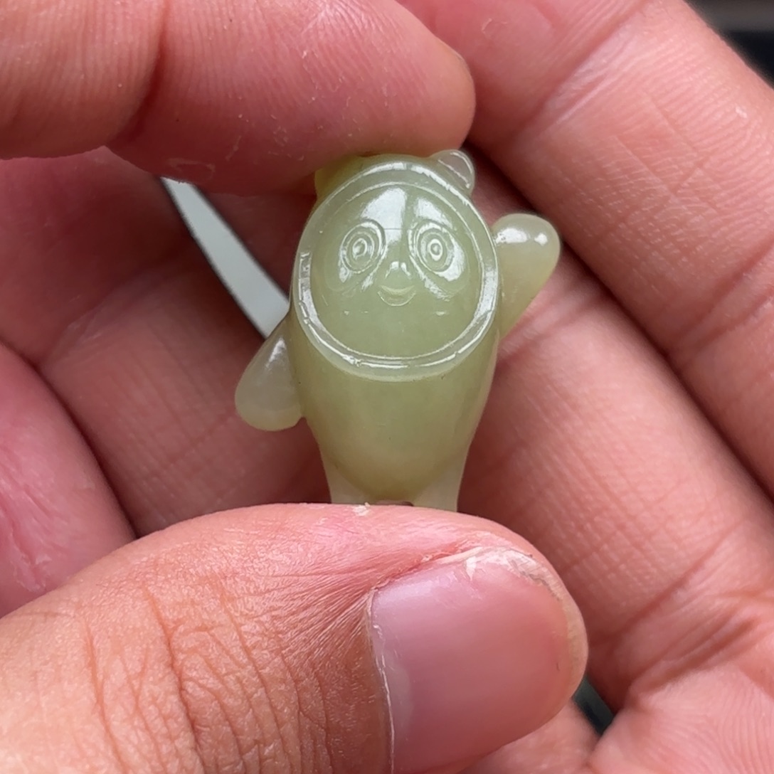 和田玉吊坠未镶嵌