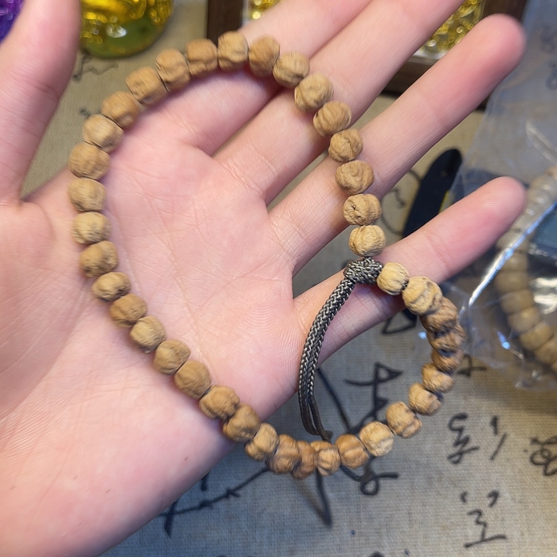 猴头核桃吊坠百香籽