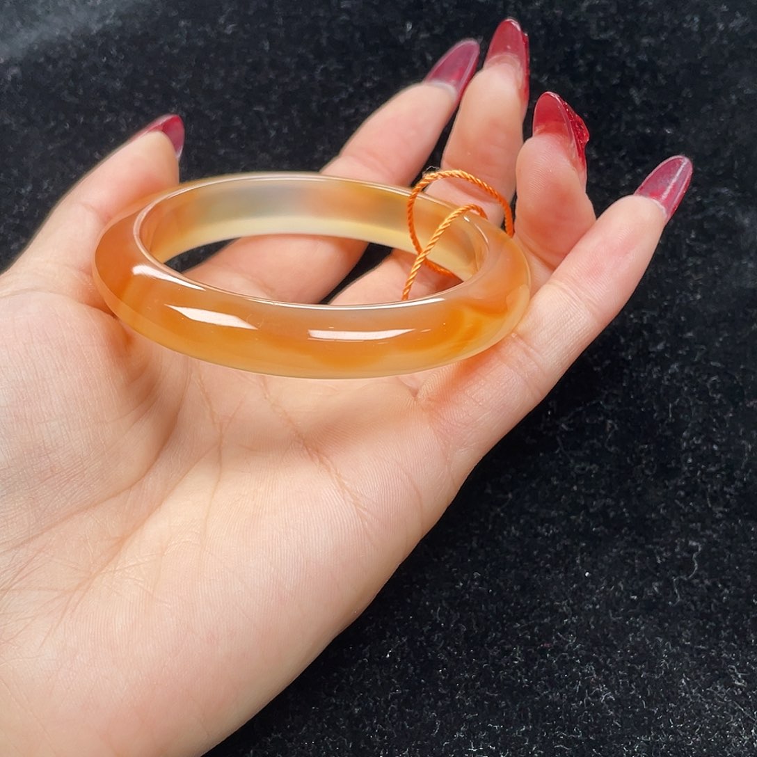 玛瑙/玉髓手镯未镶嵌