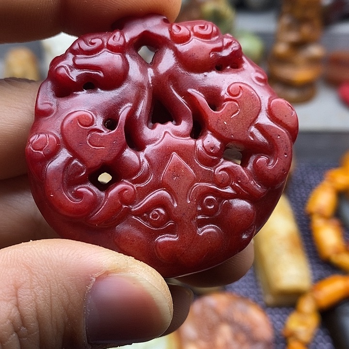 未镶嵌蛇纹石玉颈饰