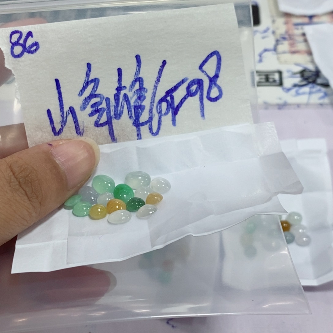 峰***房未镶嵌定制翡翠不