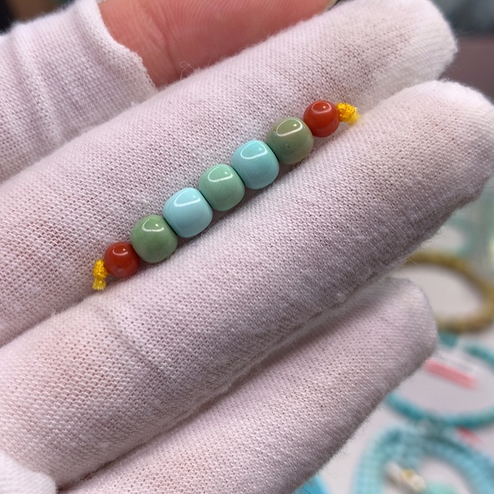 绿松石配饰未镶嵌