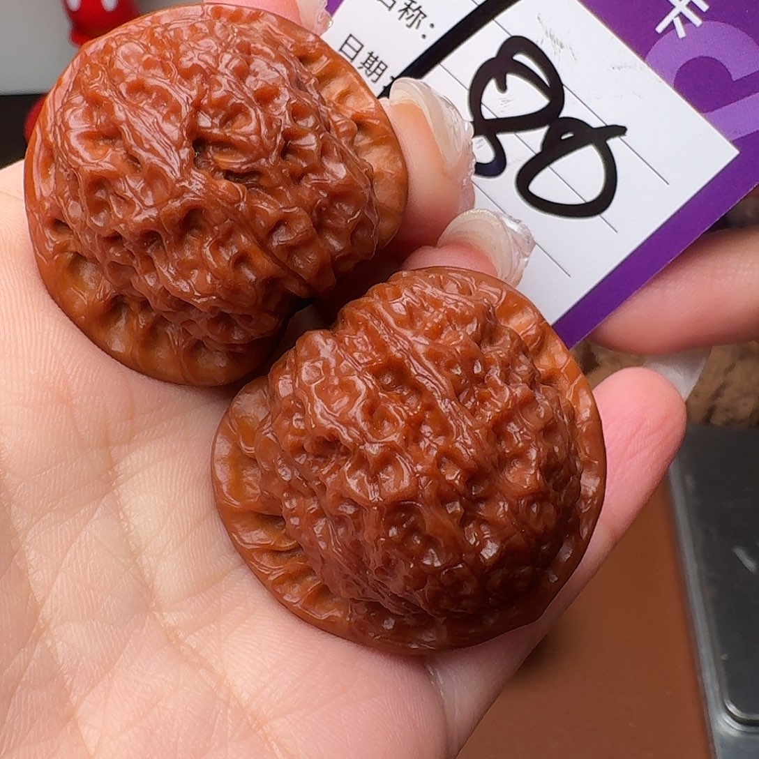 吊坠文玩核桃手盘血麒麟37