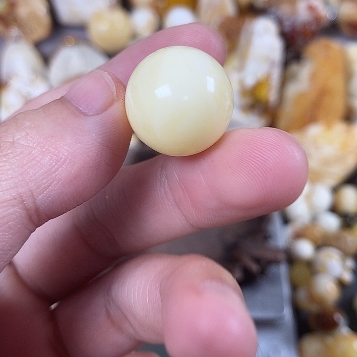 琥珀未镶嵌裸石我