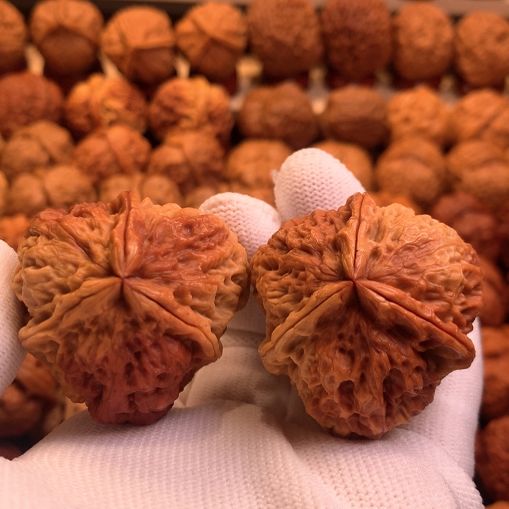 文玩核桃吊坠1哦哦哦