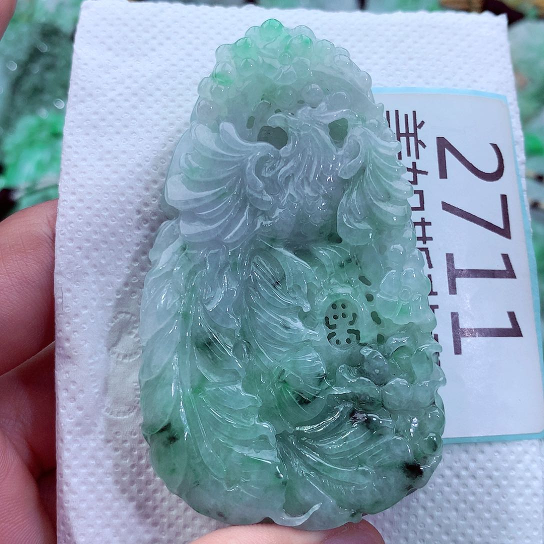 吊坠(不含链)未镶嵌翡翠