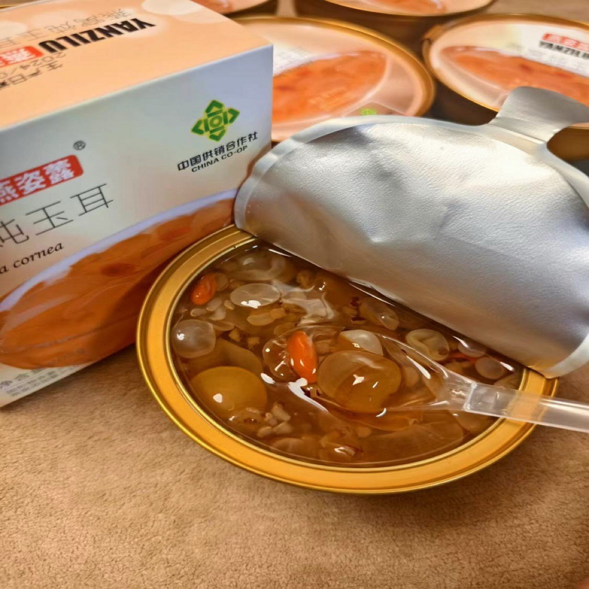  营养食用菌燕窝炖玉耳老牌子免煮代餐时尚早餐单独包装