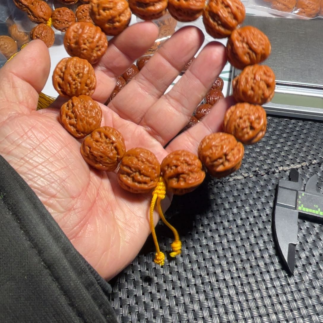 一***、手串文玩核桃粗筋麻花京八棱22