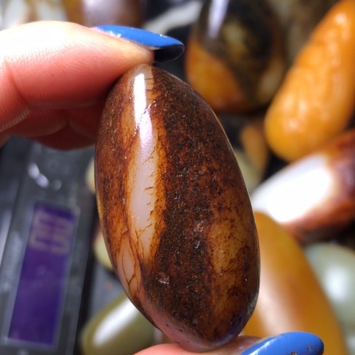 和田玉未镶嵌珠宝奇石