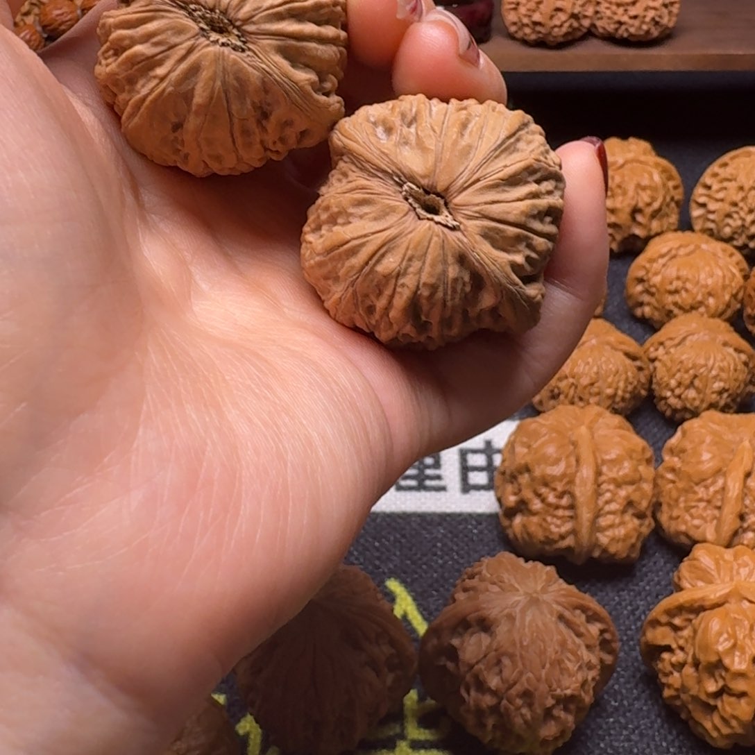 文玩核桃吊坠38.5铁锤