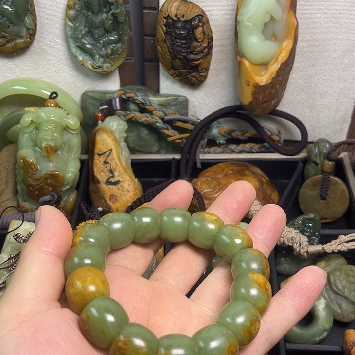 岫岩河磨玉（透闪石质玉）未镶嵌手链