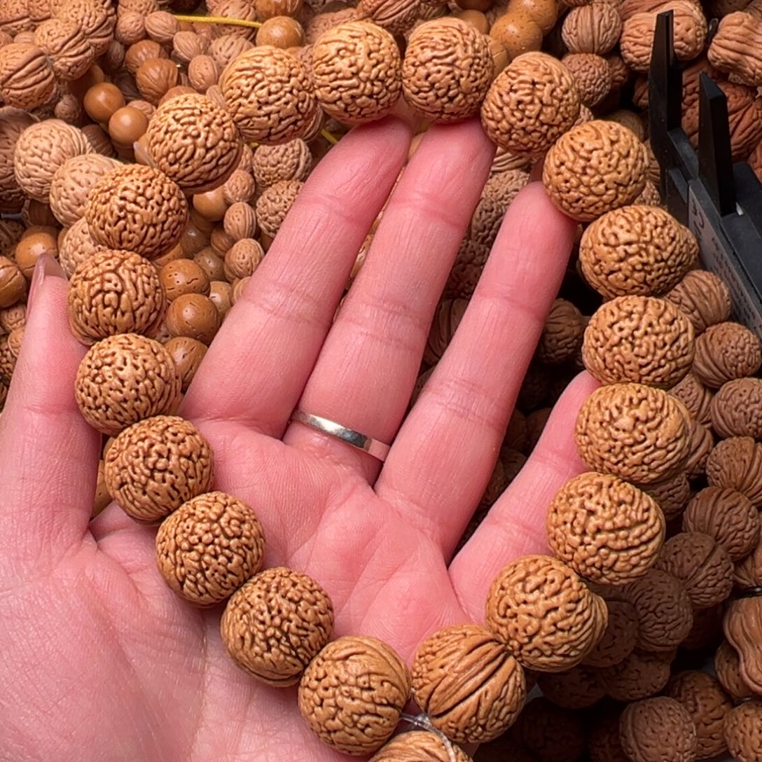 18尺寸龙鳞苹果桃核