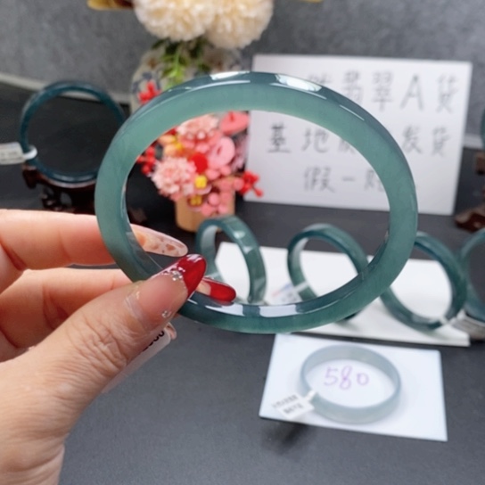 翡翠手镯未镶嵌65尺寸
