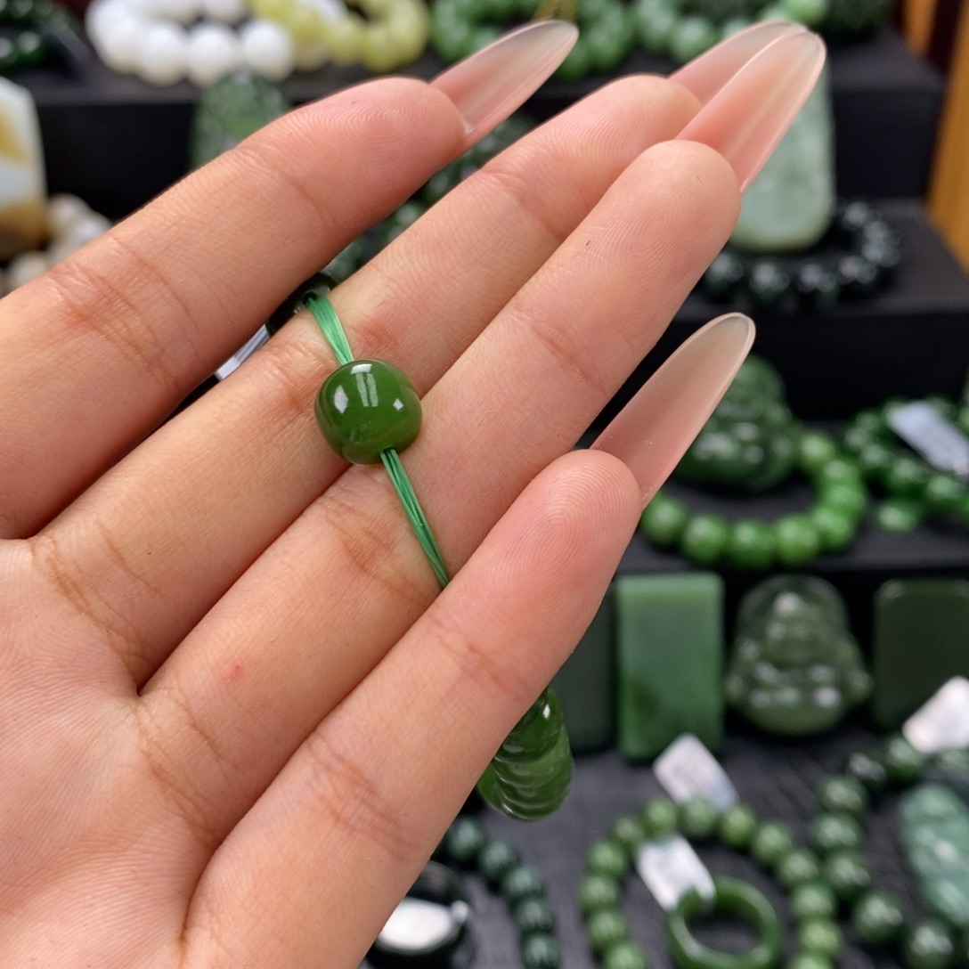 和田玉未镶嵌珠宝奇石