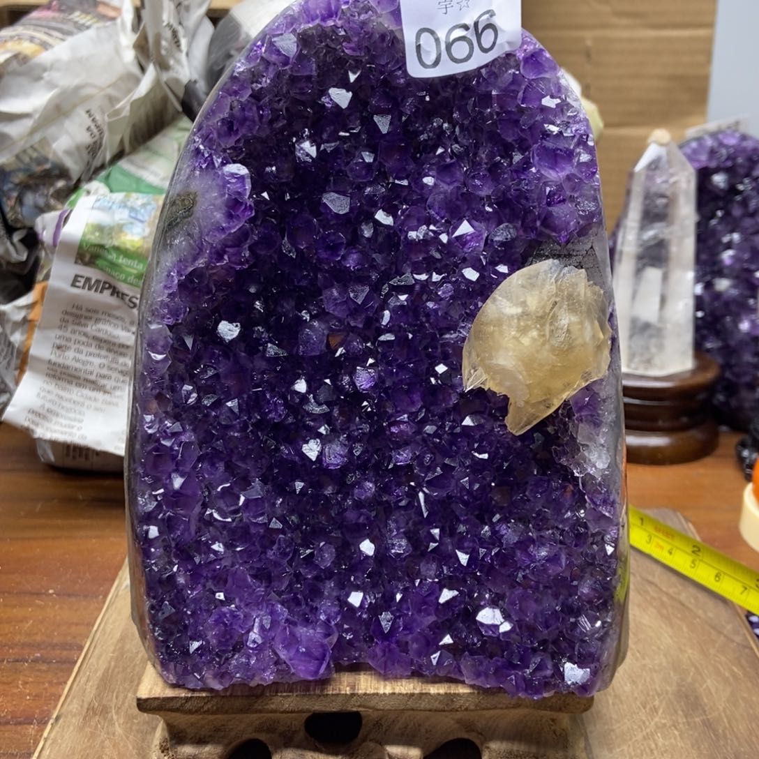 紫晶天然水晶摆件未镶嵌