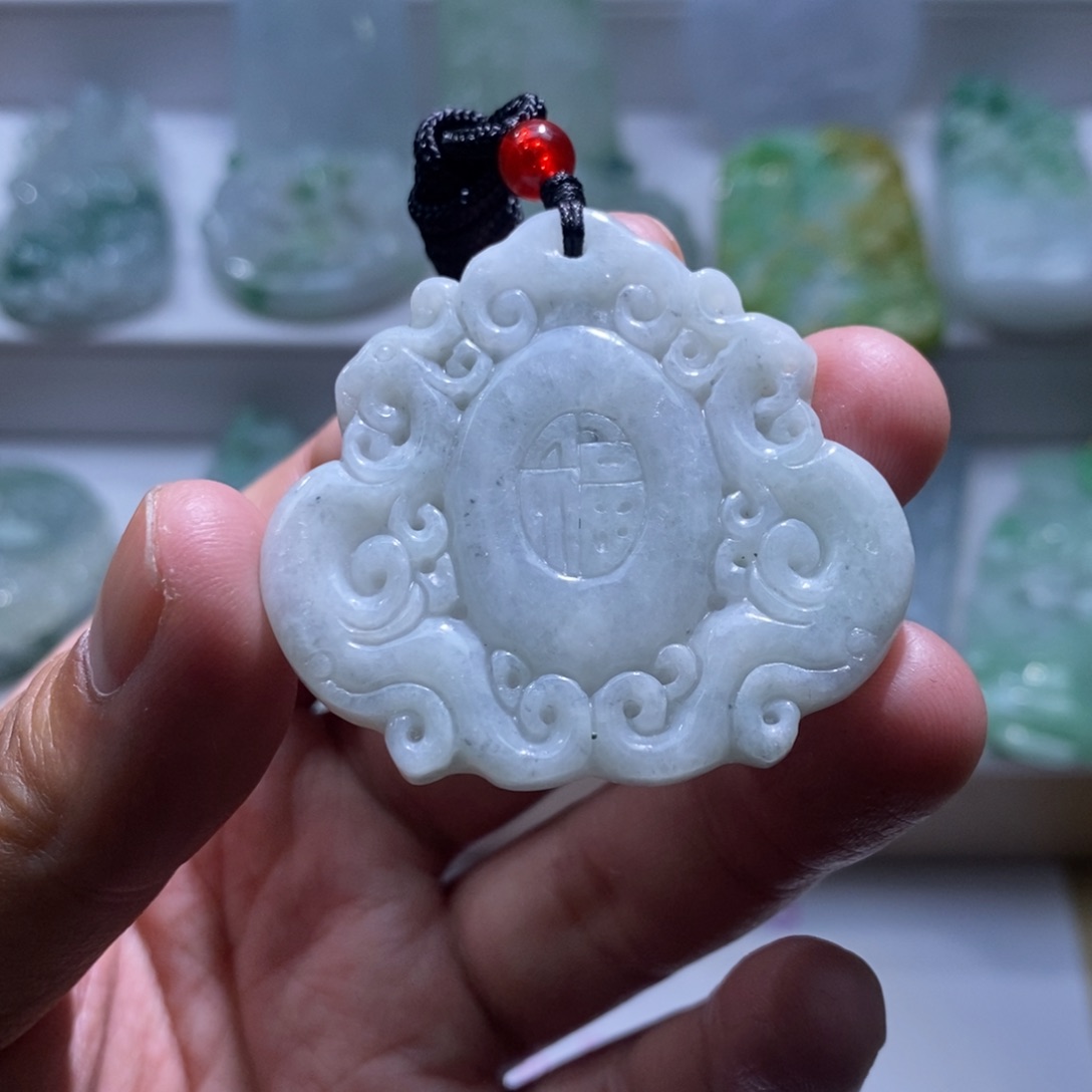 【闪购商品】翡翠颈饰未镶嵌吊坠