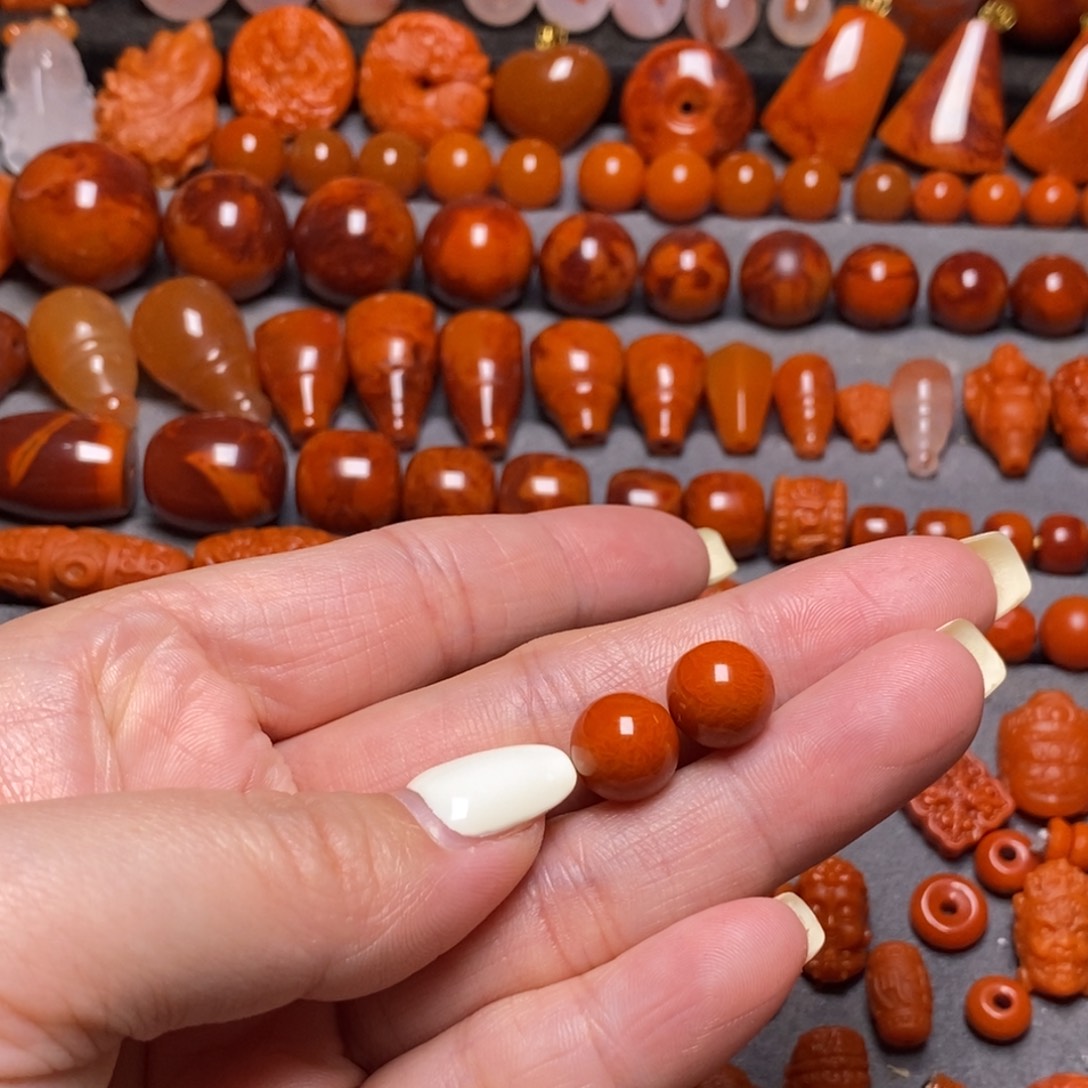 南红玛瑙未镶嵌手链