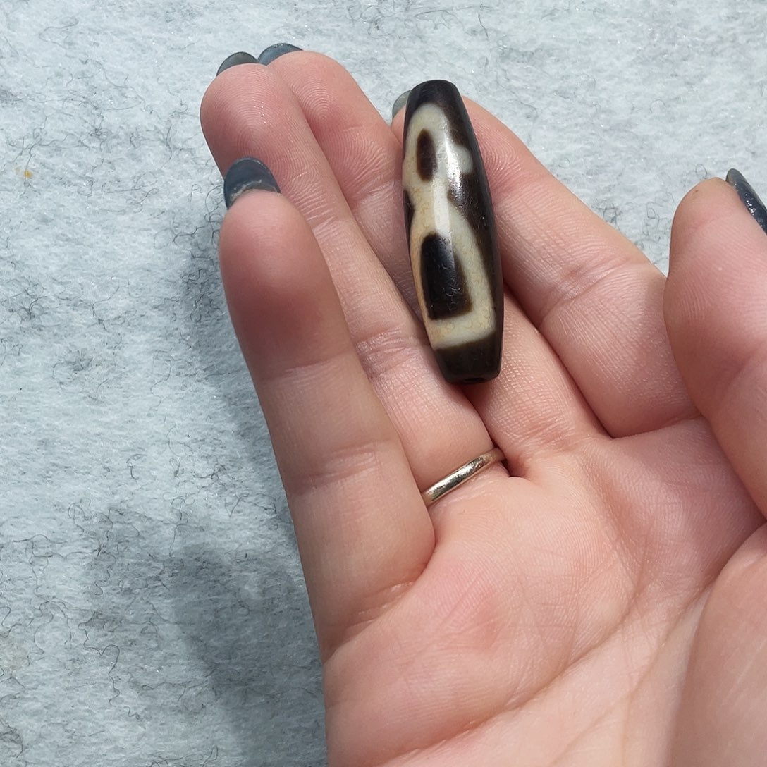 岚***玥玛瑙/玉髓未镶嵌颈饰