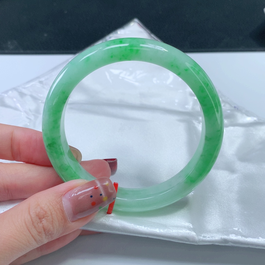 未镶嵌手镯翡翠020