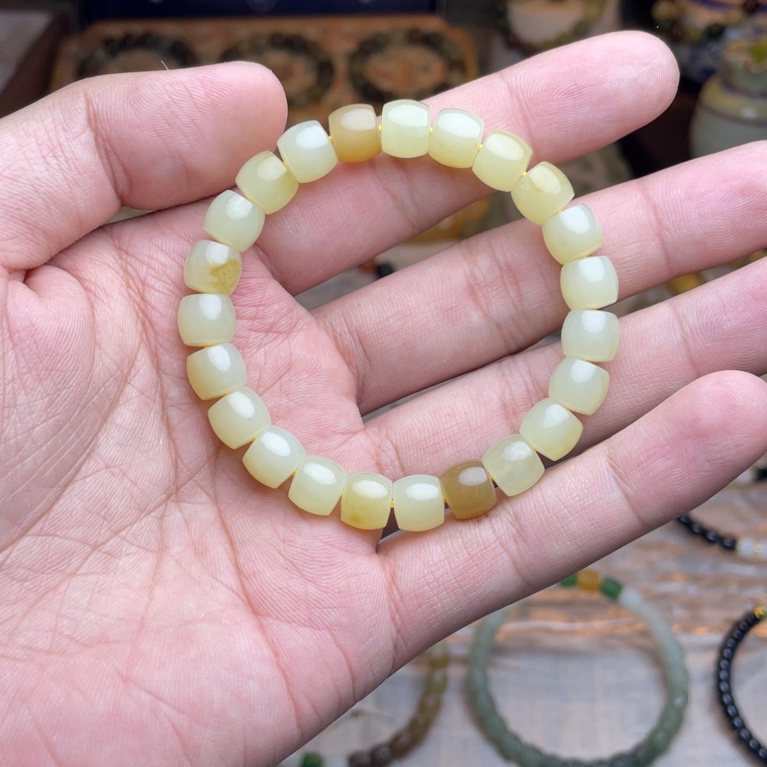 和田玉未镶嵌手链