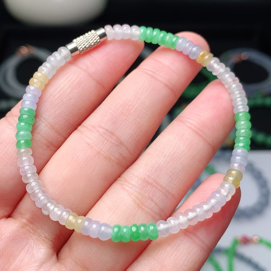 翡翠手链未镶嵌翡翠