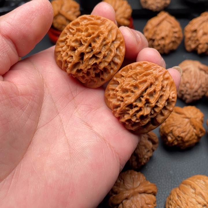 文玩核桃把件秦闷