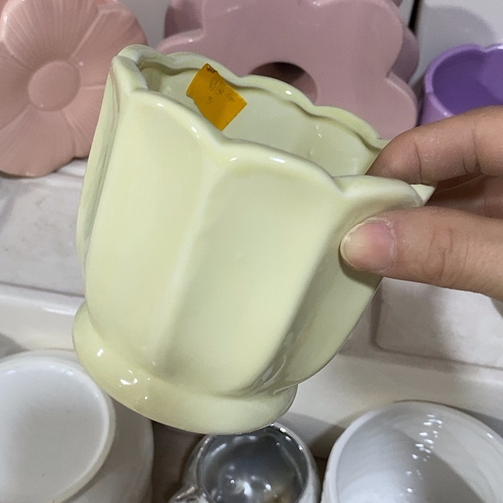 陶盆有孔 瑕疵针孔漏釉介意勿拍口 10高10