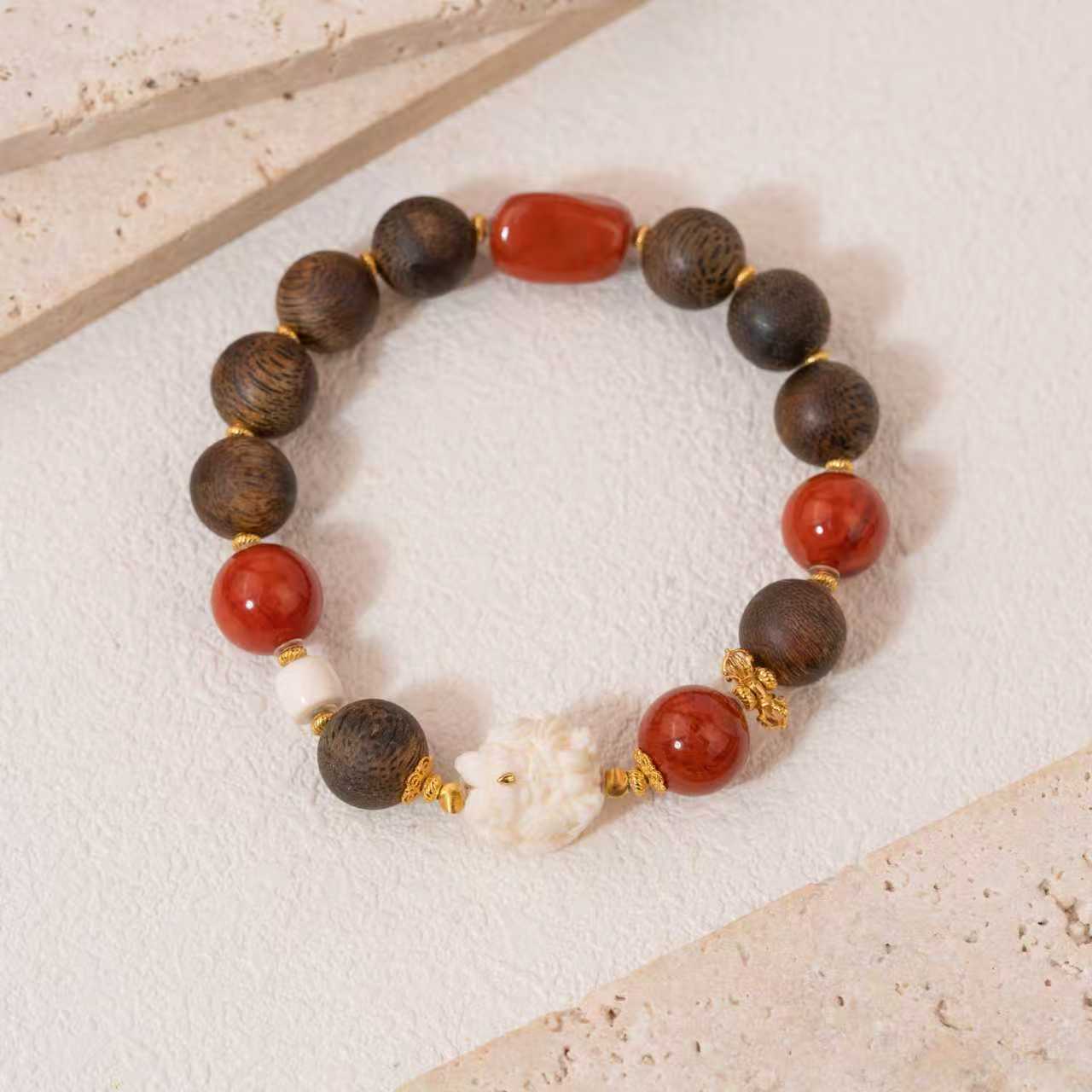 沉香沉香南红手串-NH88（多样性发其一）