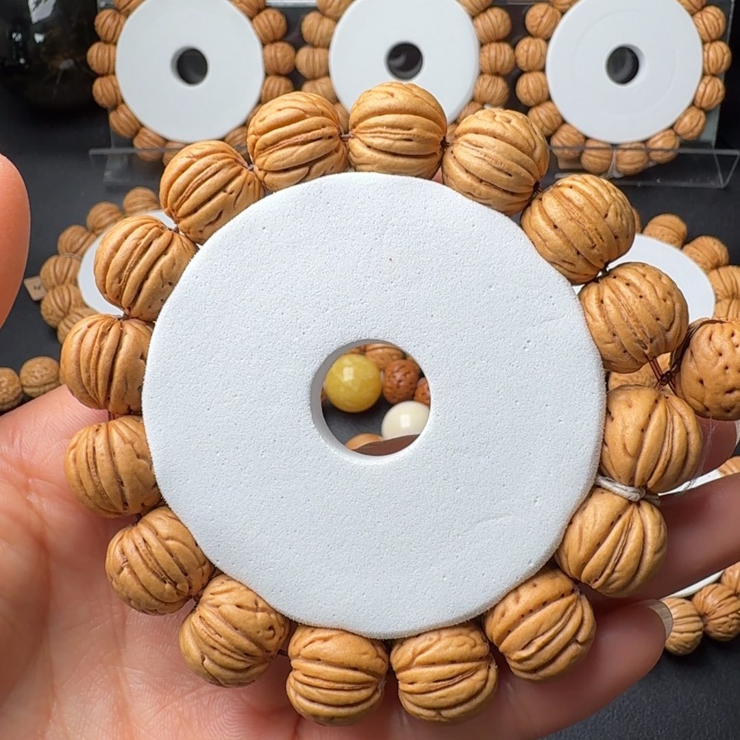 桃核手串老树金丹