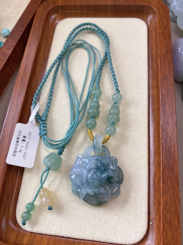 翡翠挂件，设计款