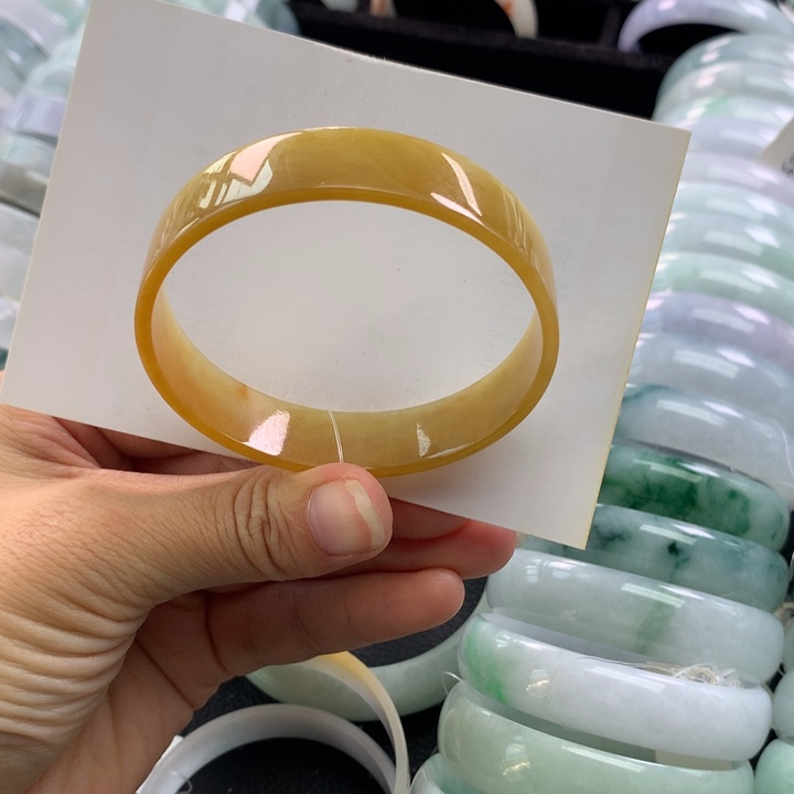 遇***_翡翠未镶嵌手镯方55+