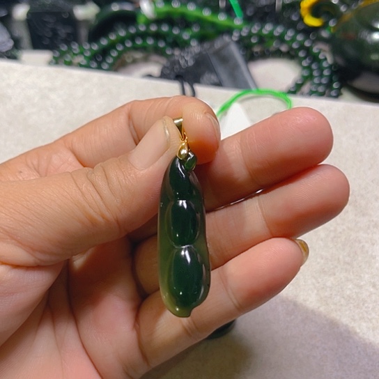 0***蛇纹石玉未镶嵌泰山玉