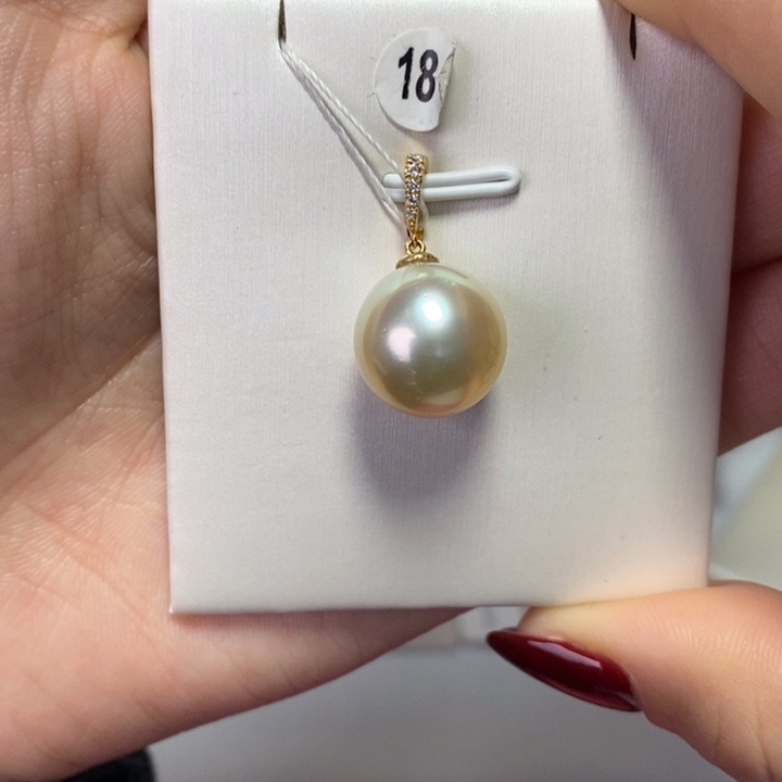 海水珍珠吊坠(不含链)18K金镶嵌