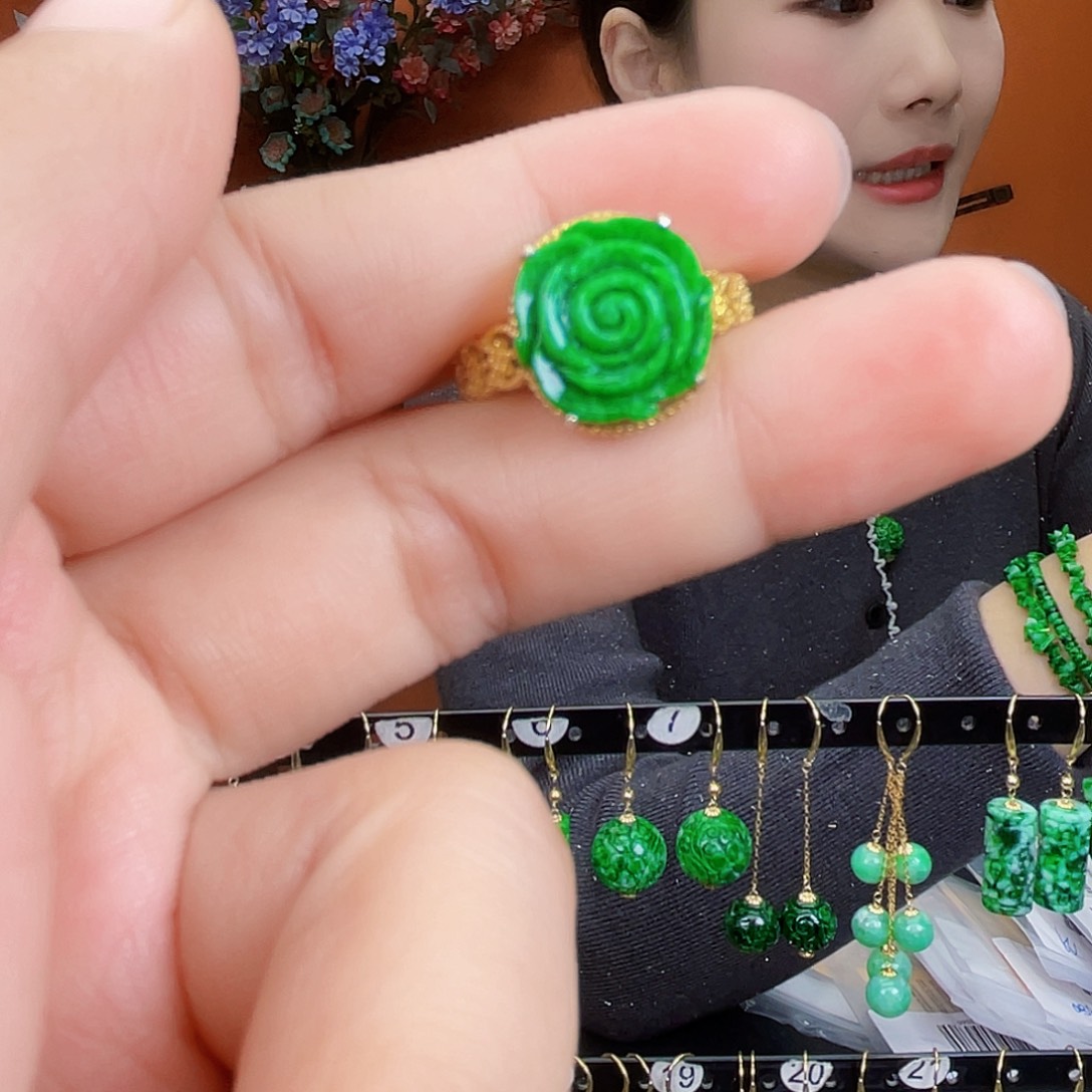 翡翠银S925镶嵌耳饰