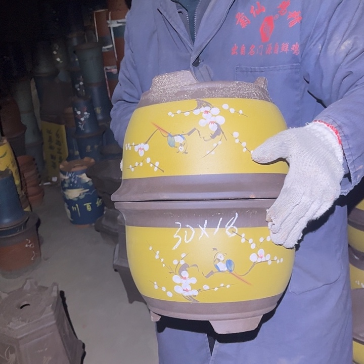 紫砂花盆紫砂花盆和小