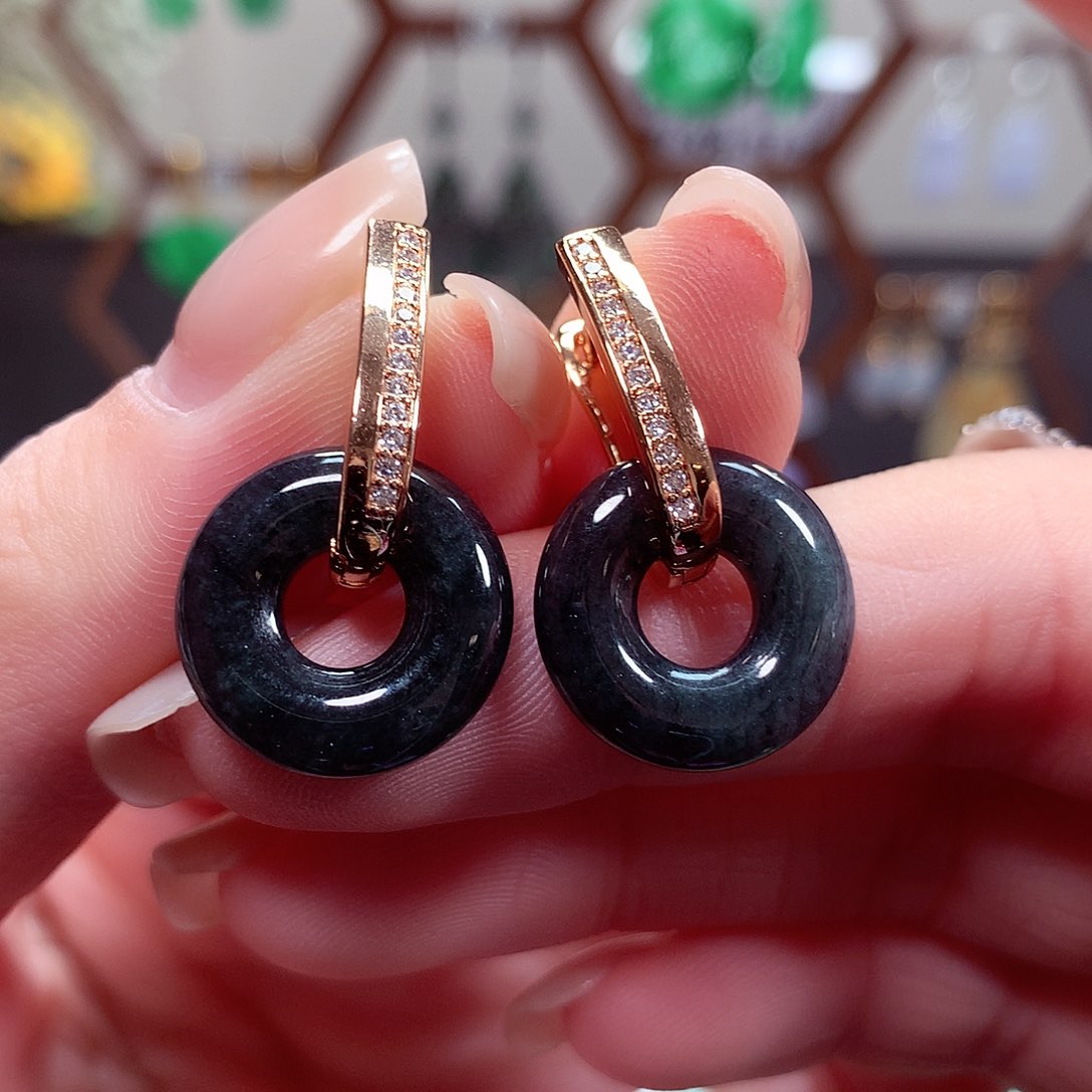 翡翠耳饰未镶嵌天然翡翠