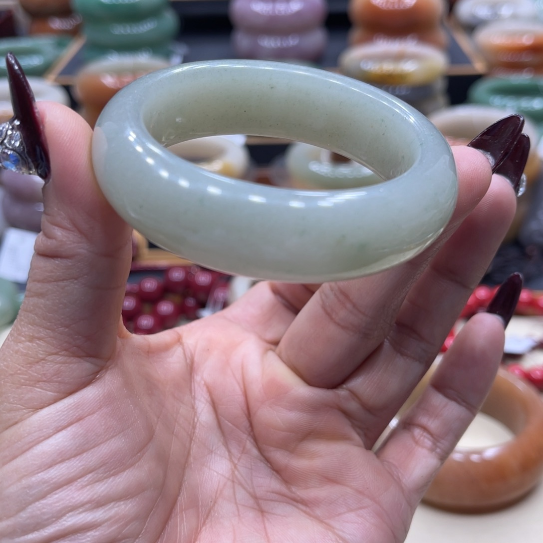 石英质玉手镯合金